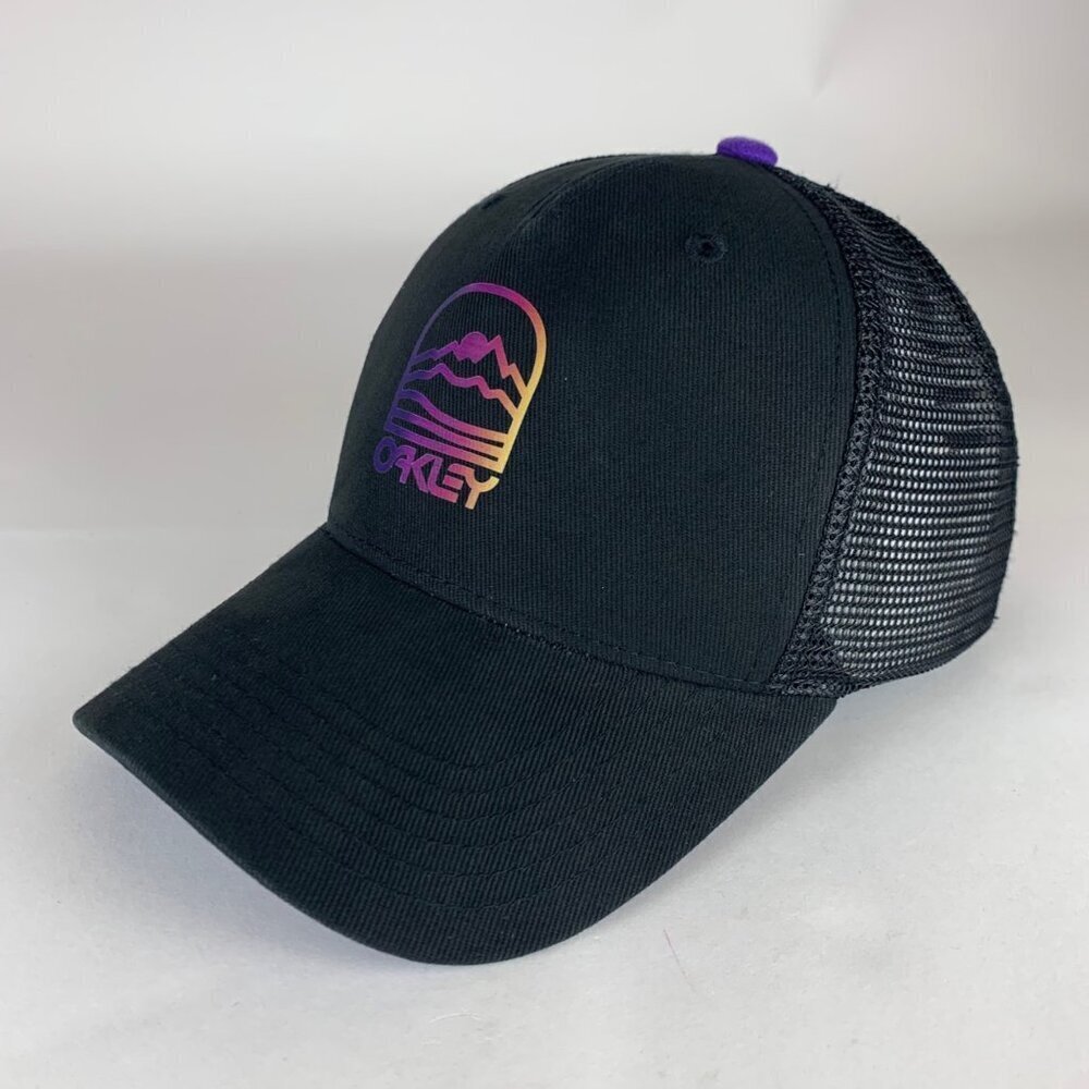 Oakley Mens Black Snapback Trucker Hat